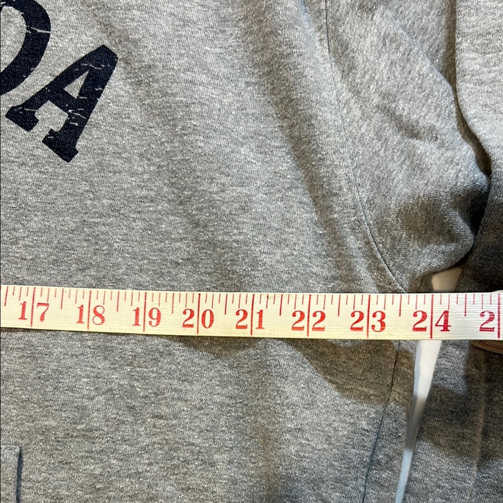 Gray Bermuda Hoodie - Picture 4 of 6